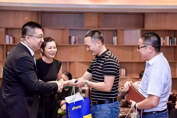 �°���f�Wҫ2019�Ҿӷ��(hu��)�F(xi��n)��(ch��ng)���ṩ�Ҿߴ�����f��(zhu��n)�I(y��)��Q����