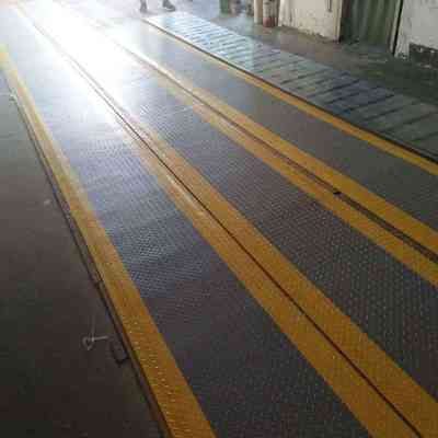 ���I(y��)���o��z�壬20MM��ƣ���_�|��վ������ƣ�ڵ؉|�S